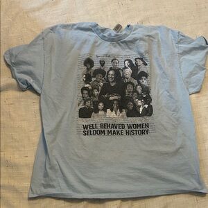 Gildan Light Blue Graphic T-Shirt